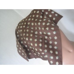 šátek z kravatového hedvábí